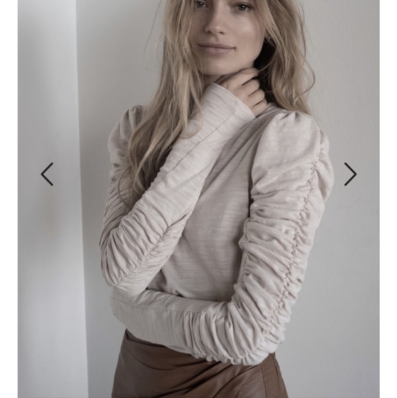 We the Free Natasha tee in Ivory Sand Small - Picture 1 of 9